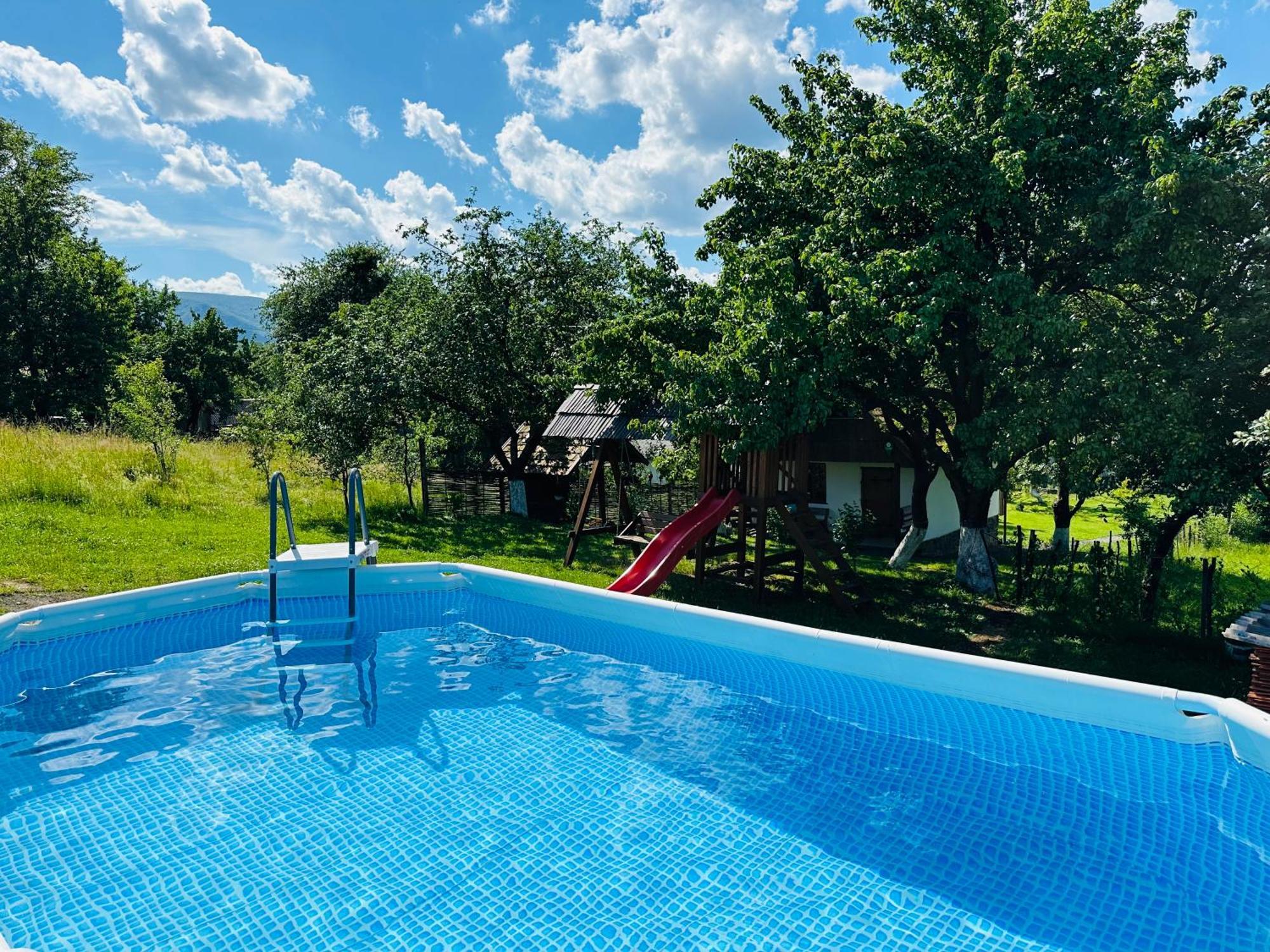 Еко Дім З Соломи Villa โซโลไชน์ ภายนอก รูปภาพ