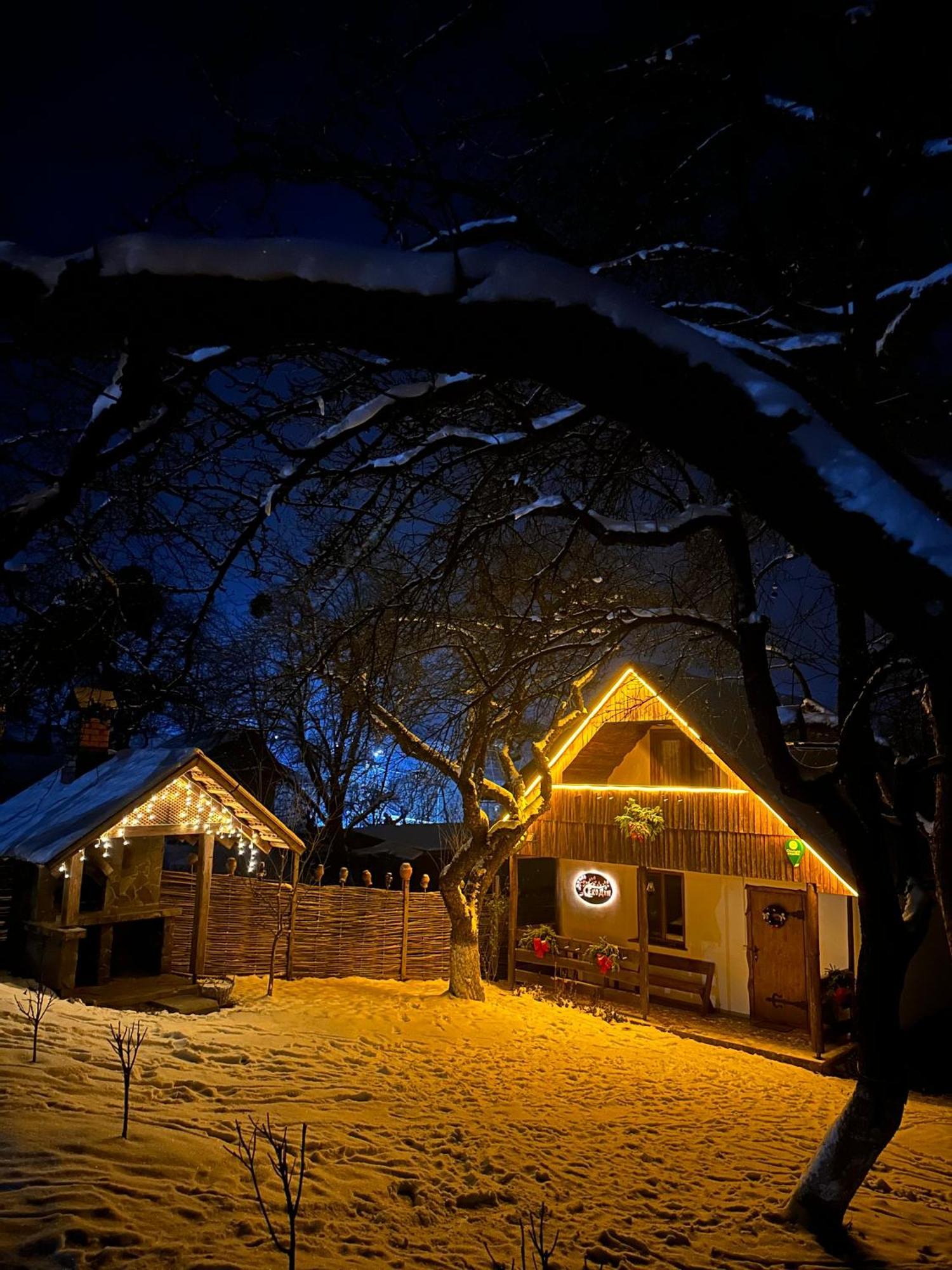 Еко Дім З Соломи Villa โซโลไชน์ ภายนอก รูปภาพ